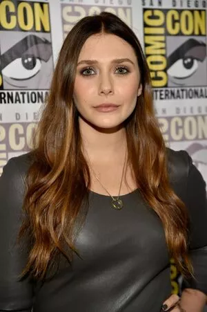 Elizabeth Olsen / elizabetholsendaily / lizabeth_olsen nude photo #2246