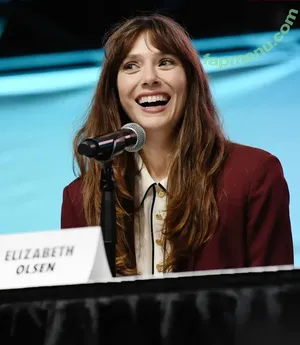 Elizabeth Olsen / elizabetholsendaily / lizabeth_olsen nude photo #2681