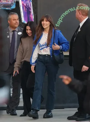 Elizabeth Olsen / elizabetholsendaily / lizabeth_olsen nude photo #2737