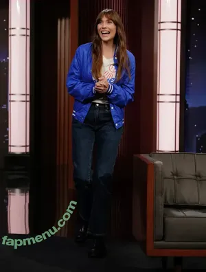 Elizabeth Olsen / elizabetholsendaily / lizabeth_olsen nude photo #2743