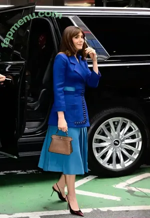 Elizabeth Olsen / elizabetholsendaily / lizabeth_olsen nude photo #2874