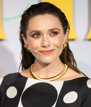 Elizabeth Olsen / elizabetholsendaily / lizabeth_olsen nude photo #2895