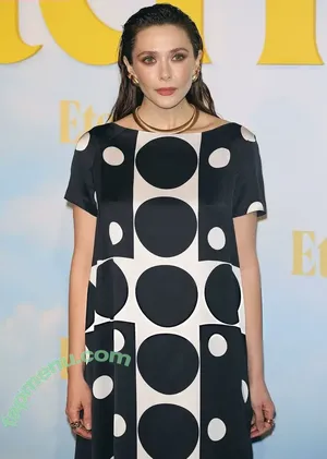 Elizabeth Olsen / elizabetholsendaily / lizabeth_olsen nude photo #2911