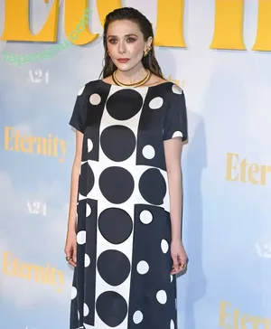 Elizabeth Olsen / elizabetholsendaily / lizabeth_olsen nude photo #2913