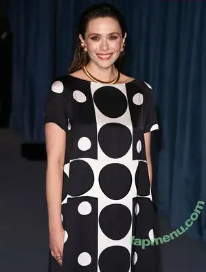 Elizabeth Olsen / elizabetholsendaily / lizabeth_olsen nude photo #2917