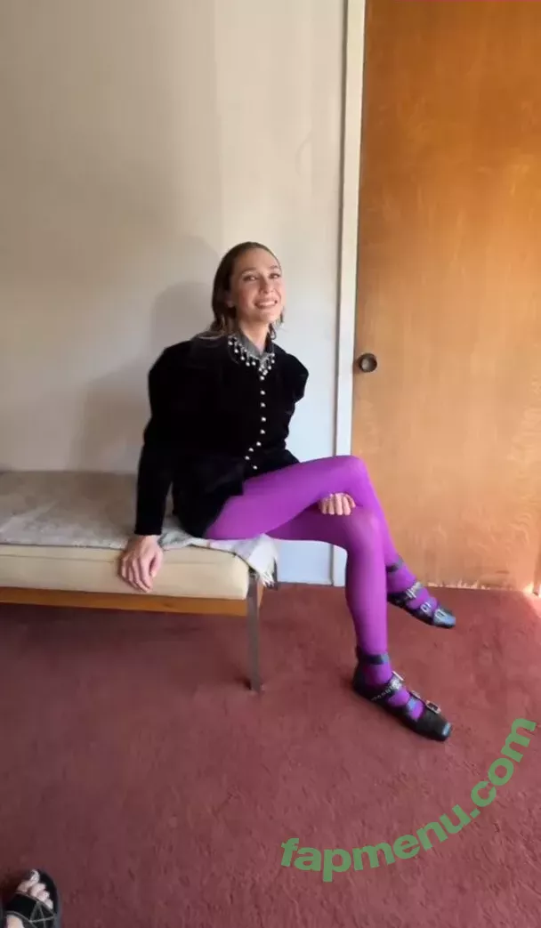 Elizabeth Olsen nude photo #2021 (elizabetholsendaily / lizabeth_olsen)