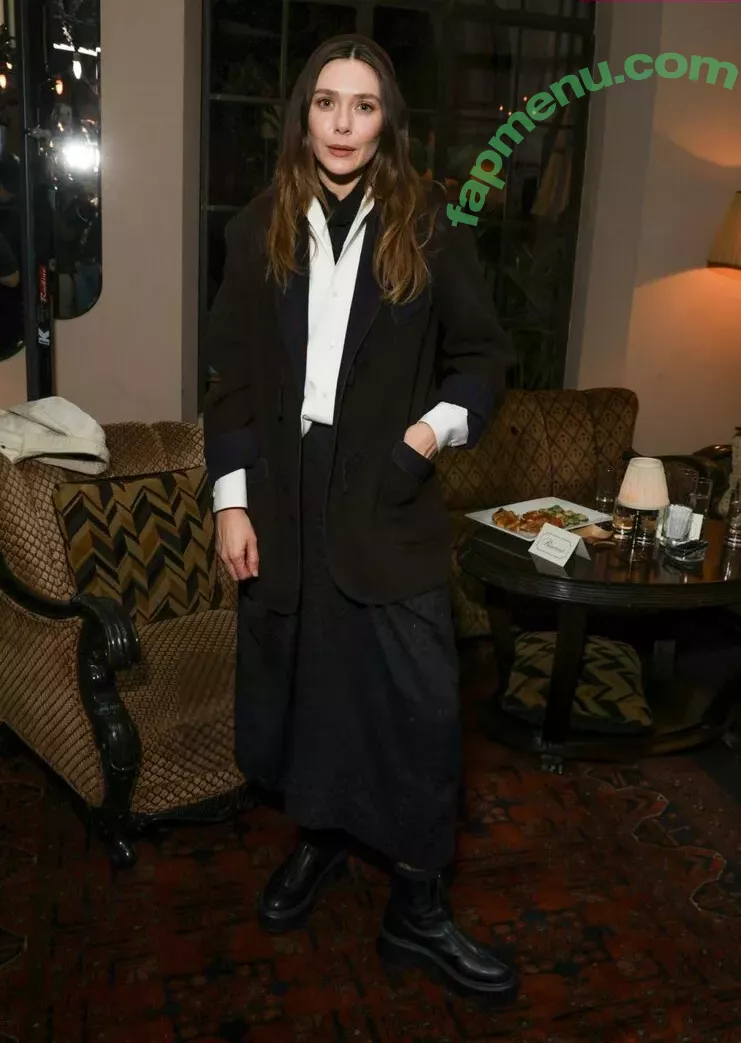 Elizabeth Olsen nude photo #2023 (elizabetholsendaily / lizabeth_olsen)