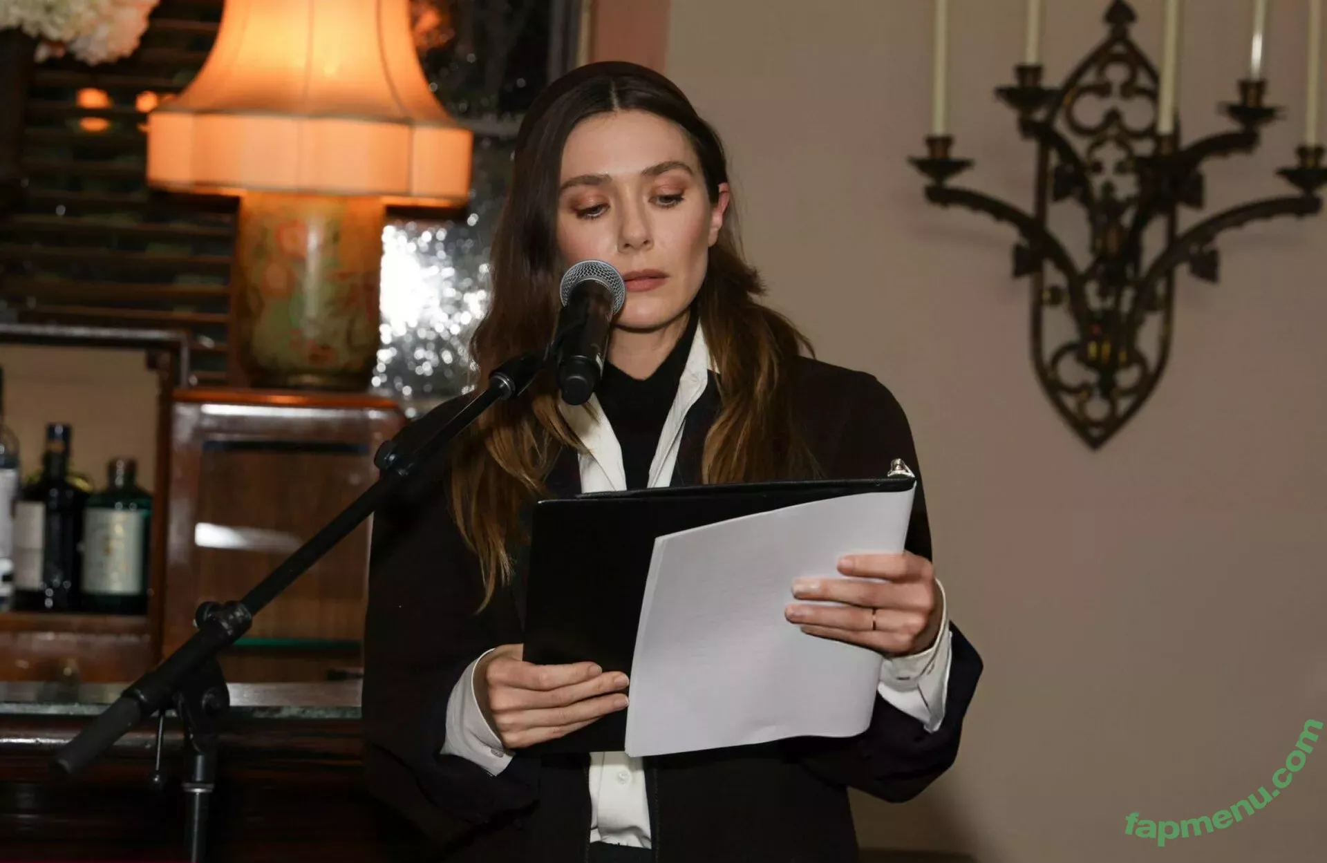 Elizabeth Olsen nude photo #2026 (elizabetholsendaily / lizabeth_olsen)