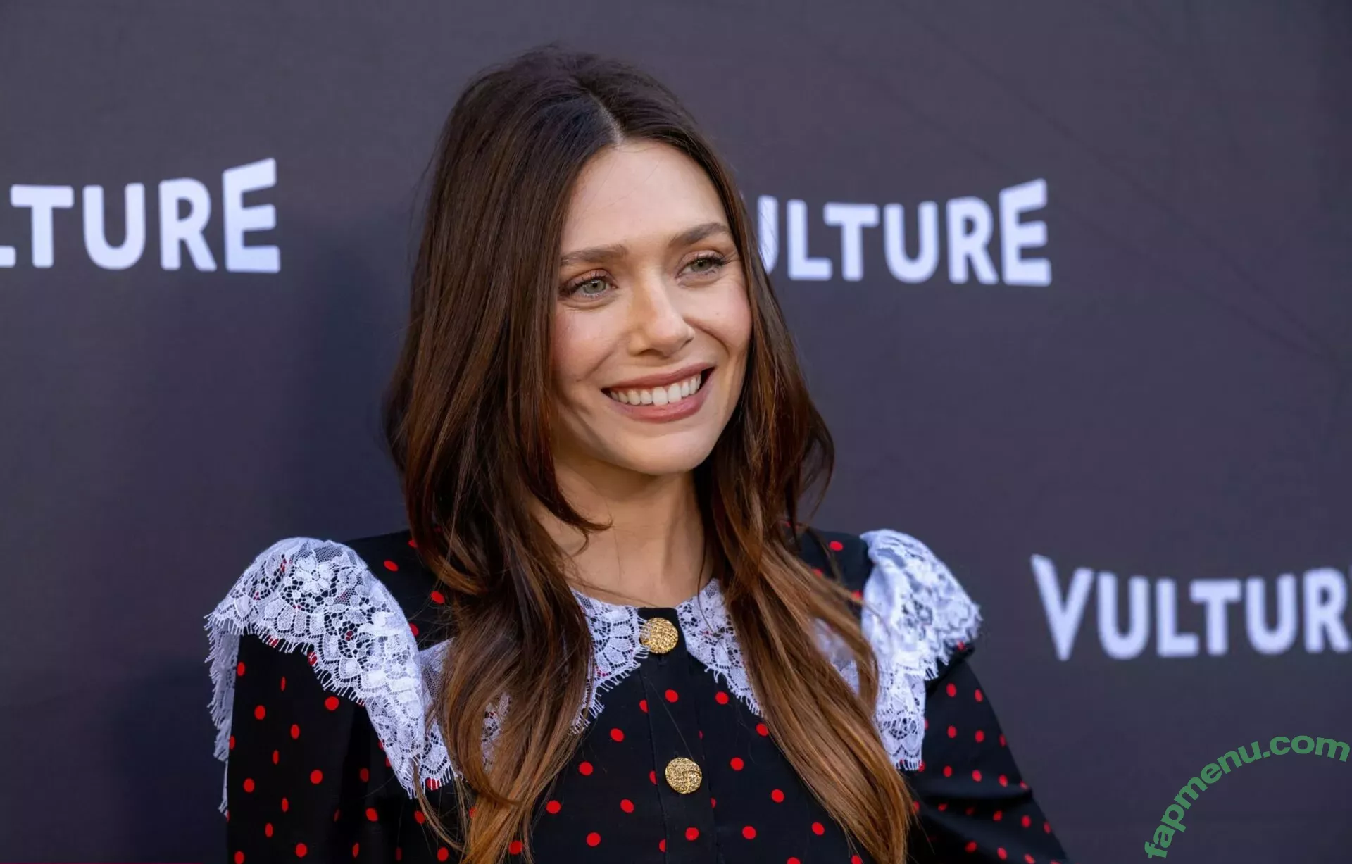 Elizabeth Olsen nude photo #2041 (elizabetholsendaily / lizabeth_olsen)