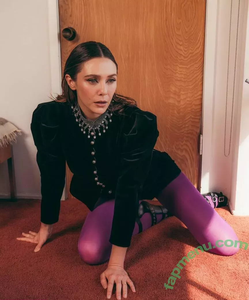 Elizabeth Olsen nude photo #2117 (elizabetholsendaily / lizabeth_olsen)