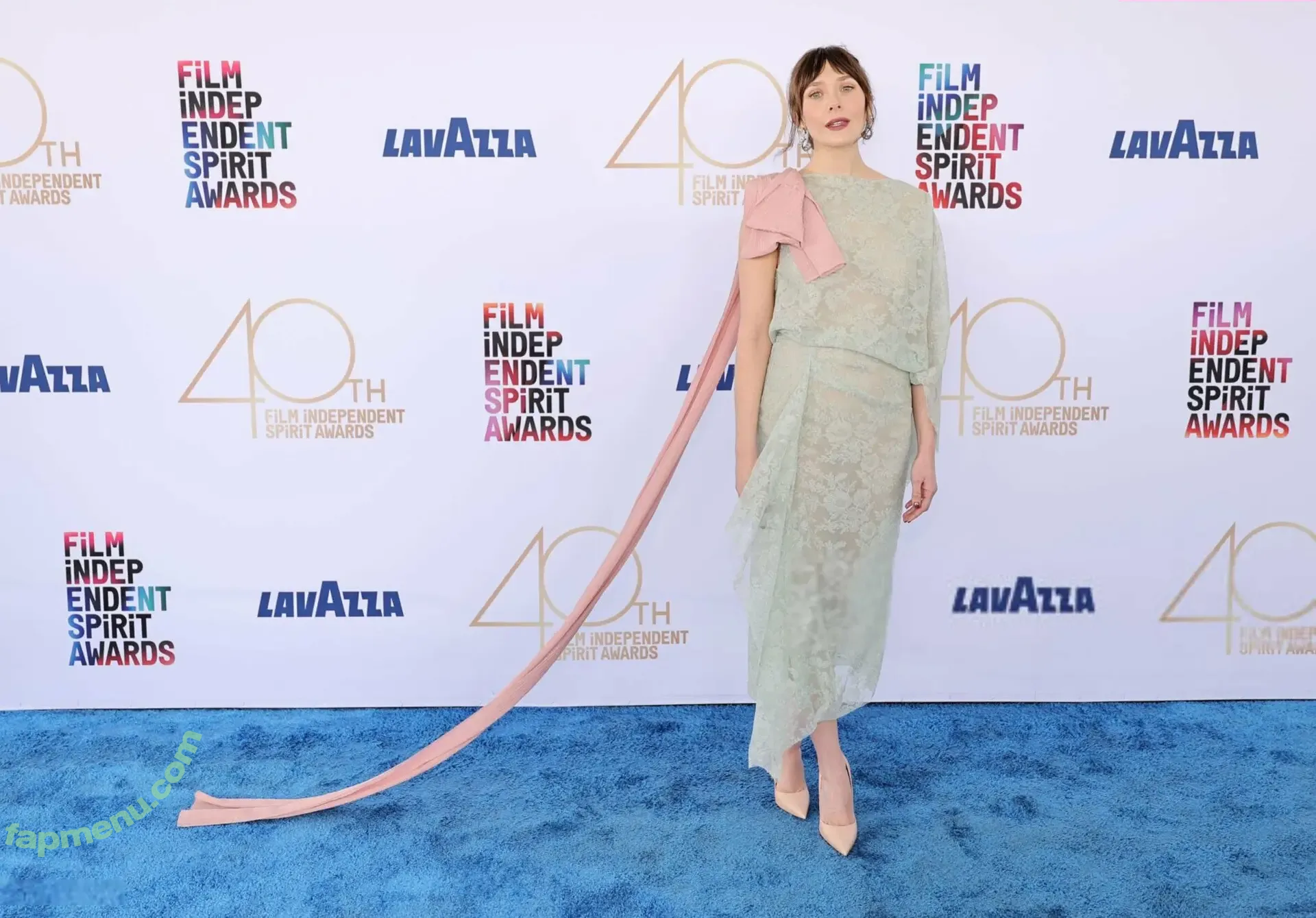 Elizabeth Olsen nude photo #2312 (elizabetholsendaily / lizabeth_olsen)