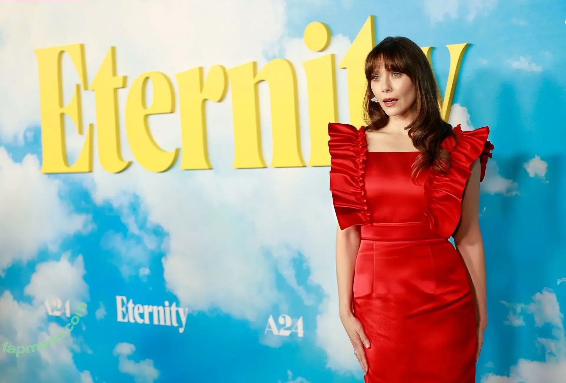 Elizabeth Olsen nude photo #2751 (elizabetholsendaily / lizabeth_olsen)