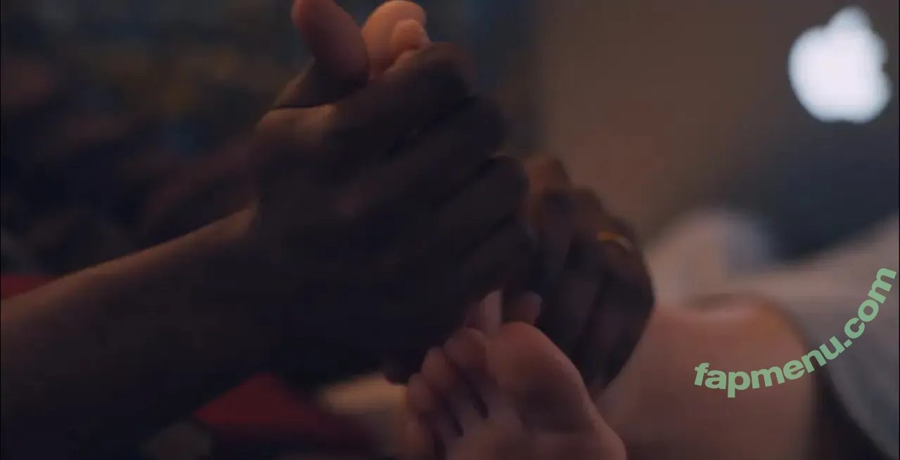 Elizabeth Olsen nude photo #2827 (elizabetholsendaily / lizabeth_olsen)