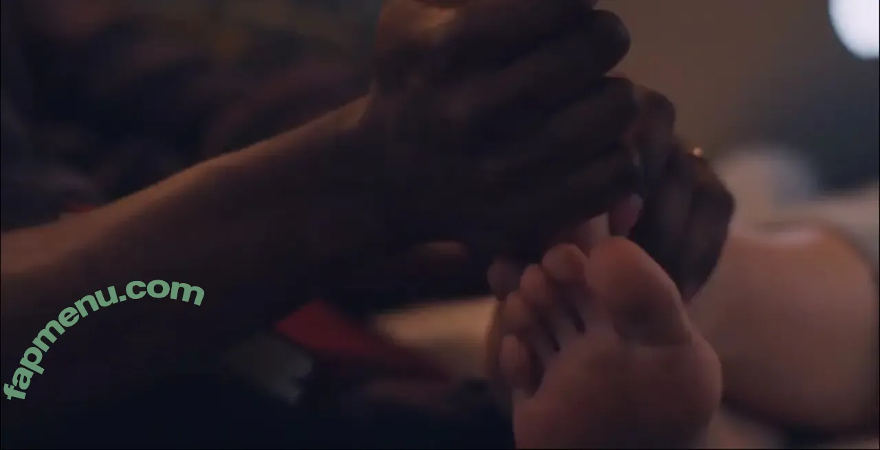 Elizabeth Olsen nude photo #2828 (elizabetholsendaily / lizabeth_olsen)