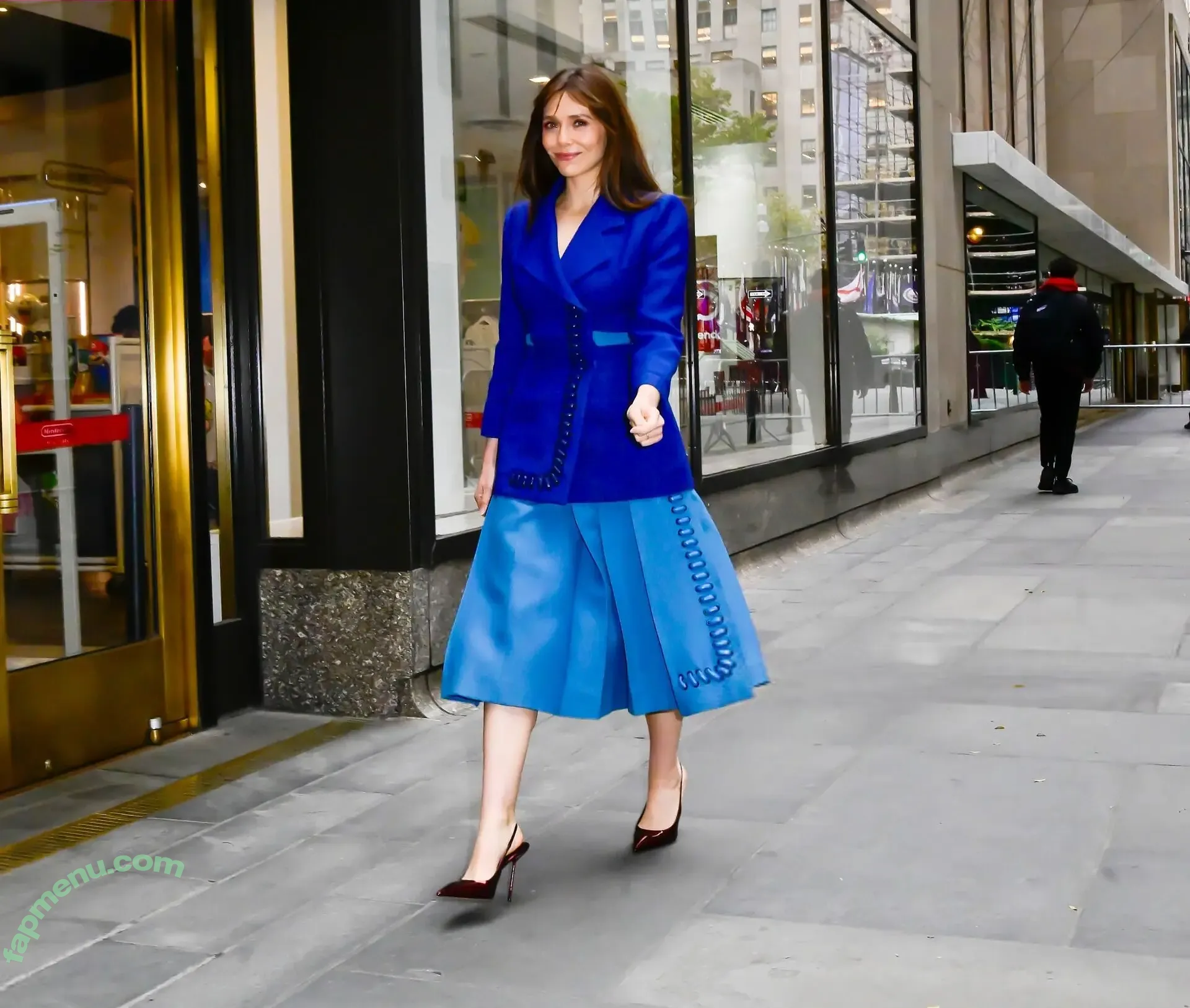 Elizabeth Olsen nude photo #2859 (elizabetholsendaily / lizabeth_olsen)