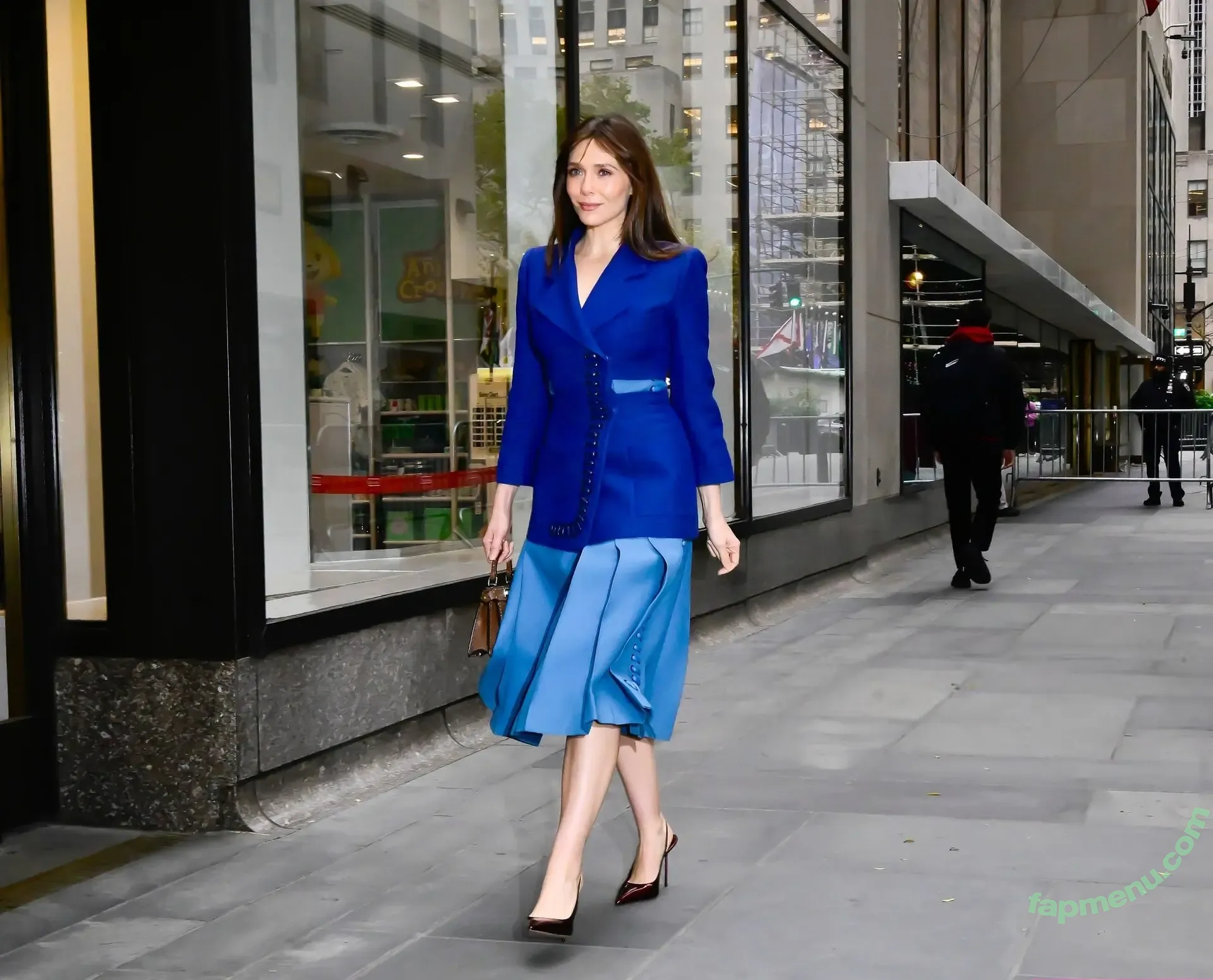 Elizabeth Olsen nude photo #2862 (elizabetholsendaily / lizabeth_olsen)