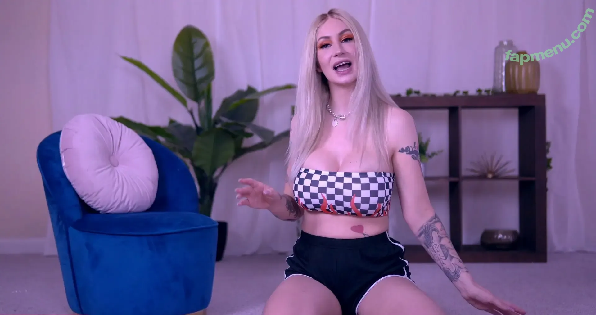 Elizabeth Rabbit nude photo #0077 (elizabethrabbit / elizabethrabbittt)