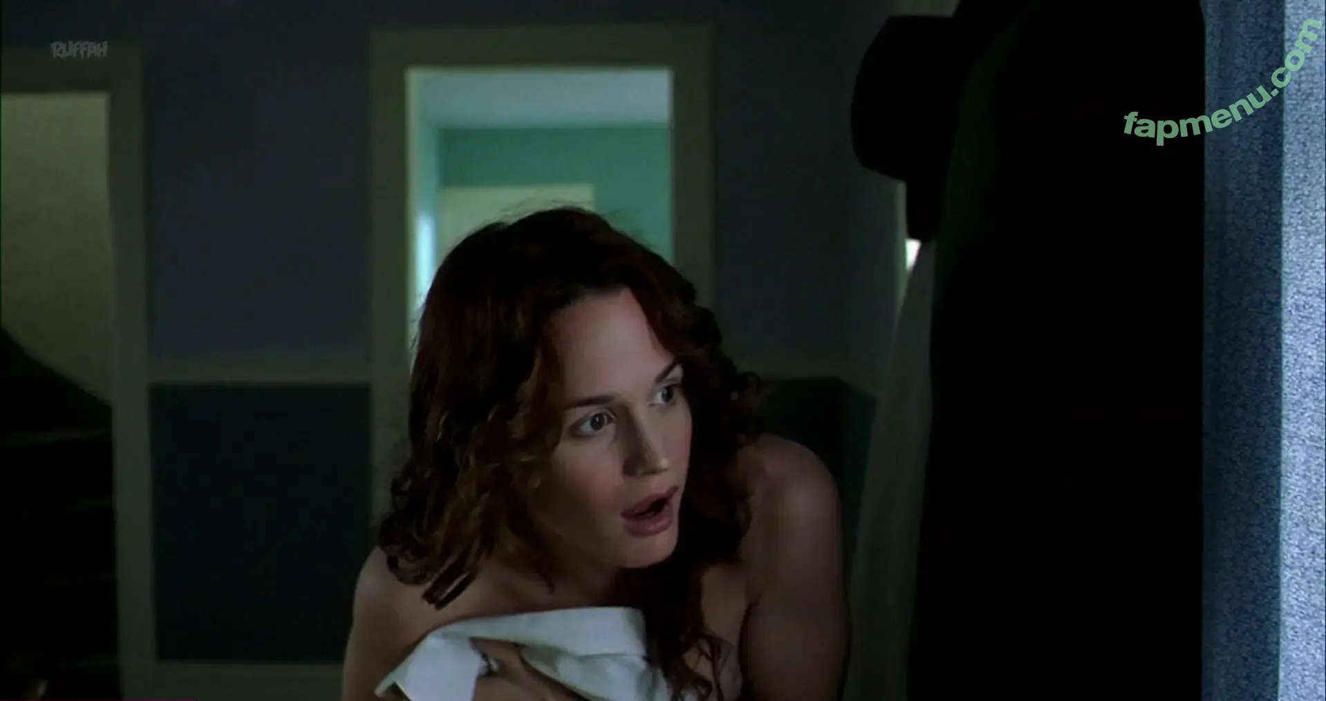 Elizabeth Reaser nude photo #0024 (elizabethreaser)