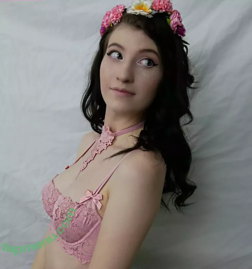 Elizabeth Reed nude photo #0134 (KawaiiiKitten / KawaiiiKitty / elizabethreed / hi_its_elizabeth_reed)