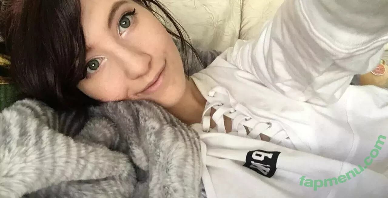 Elizabeth Reed nude photo #1031 (KawaiiiKitten / KawaiiiKitty / elizabethreed / hi_its_elizabeth_reed)