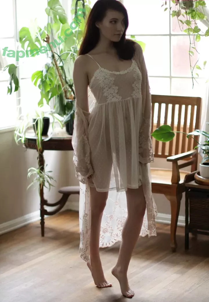 Elizabeth Reed nude photo #1318 (KawaiiiKitten / KawaiiiKitty / elizabethreed / hi_its_elizabeth_reed)