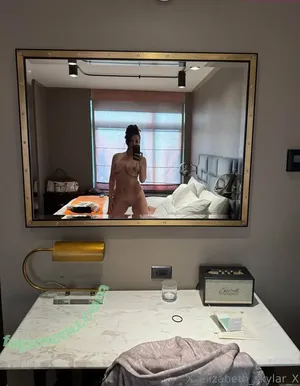 Elizabeth Skylar / elizabeth_skylar / liz_skylar / x_elizabeth_skylar_x nude photo #0643