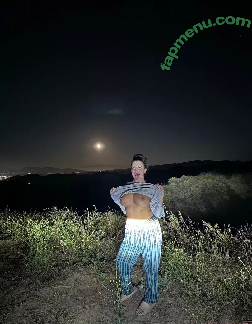 Elizabeth Skylar nude photo #0077 (elizabeth_skylar / liz_skylar / x_elizabeth_skylar_x)