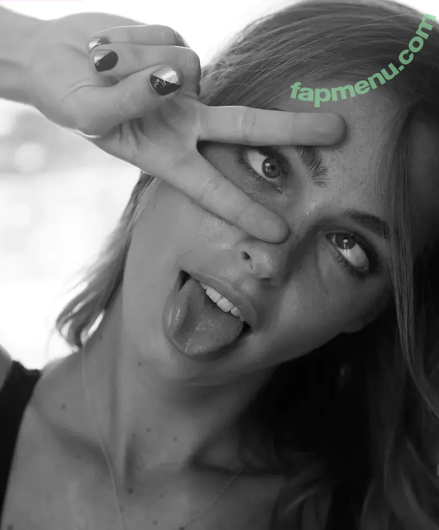 Elizabeth Turner nude photo #0696 (elizTurner92 / elizabethcturner)