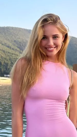 Elizabeth Vasilenko / elizabethvasilenko / Лиза Василенко nude photo #0059