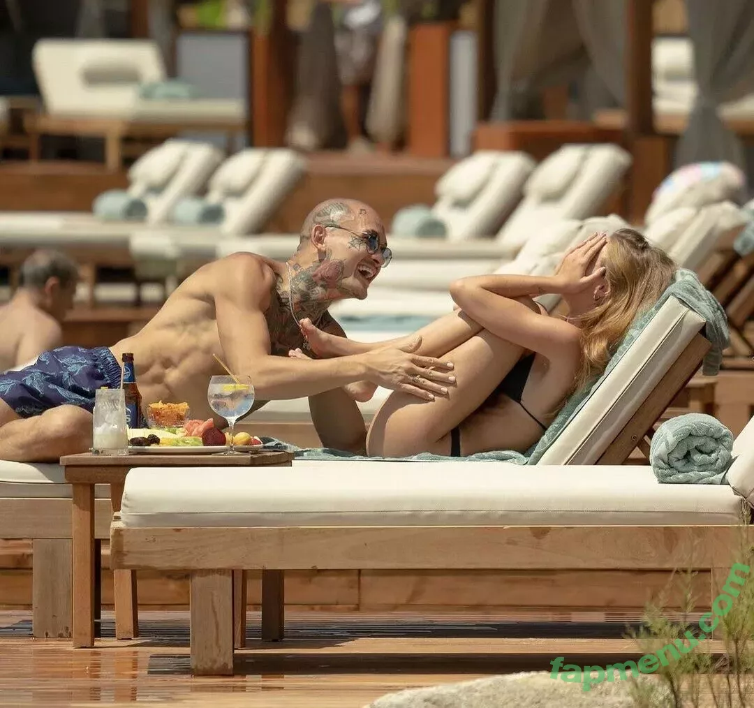 Elizabeth Vasilenko nude photo #0051 (elizabethvasilenko / elizvasilenko)