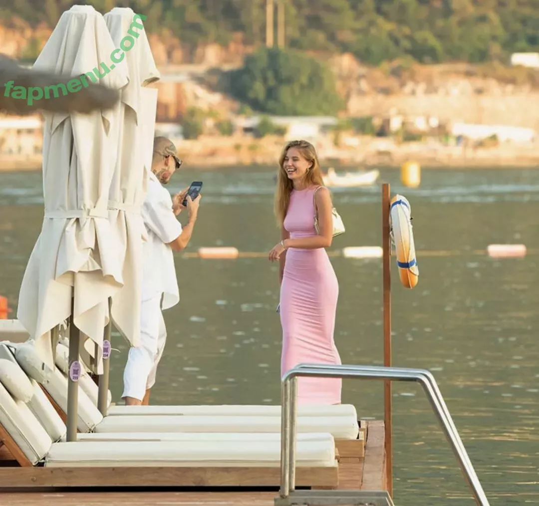 Elizabeth Vasilenko nude photo #0058 (elizabethvasilenko / elizvasilenko)