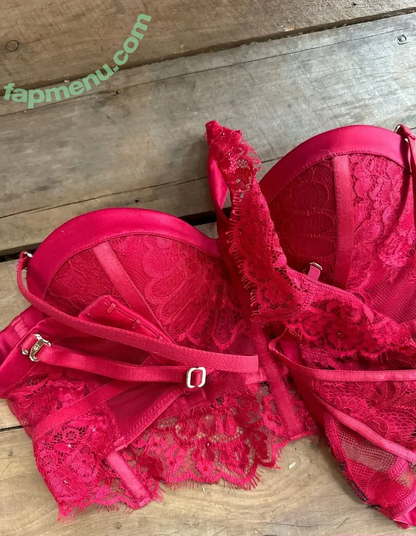 ella_au nude photo #0003 (ella_au)