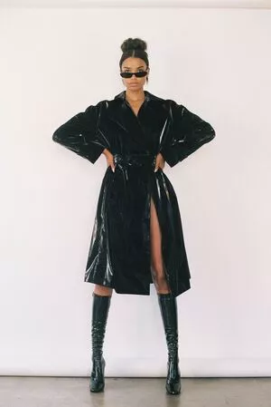 Ella Balinska / ellabalinska nude photo #0061