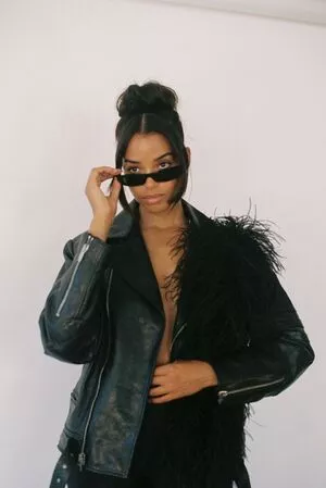 Ella Balinska / ellabalinska nude photo #0063