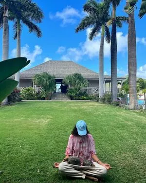 Ella Balinska / ellabalinska nude photo #0077