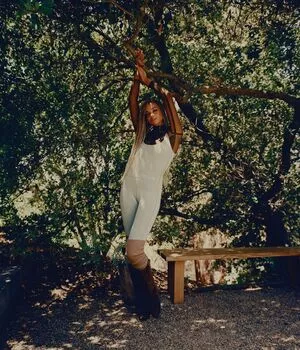 Ella Balinska / ellabalinska nude photo #0087