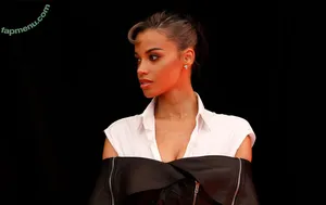 Ella Balinska / ellabalinska nude photo #0414