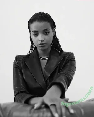 Ella Balinska / ellabalinska nude photo #0435