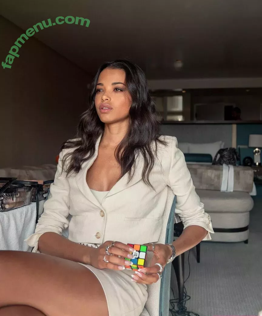 Ella Balinska nude photo #0070 (ellabalinska)