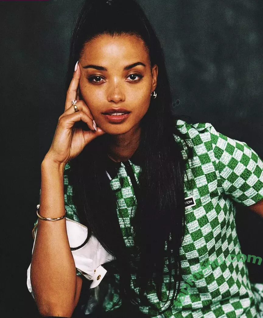 Ella Balinska nude photo #0283 (ellabalinska)