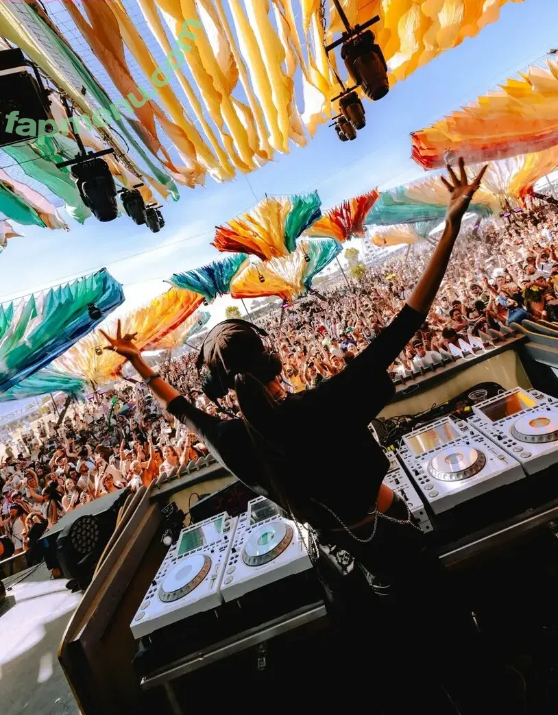 Ella Balinska nude photo #0438 (ellabalinska)