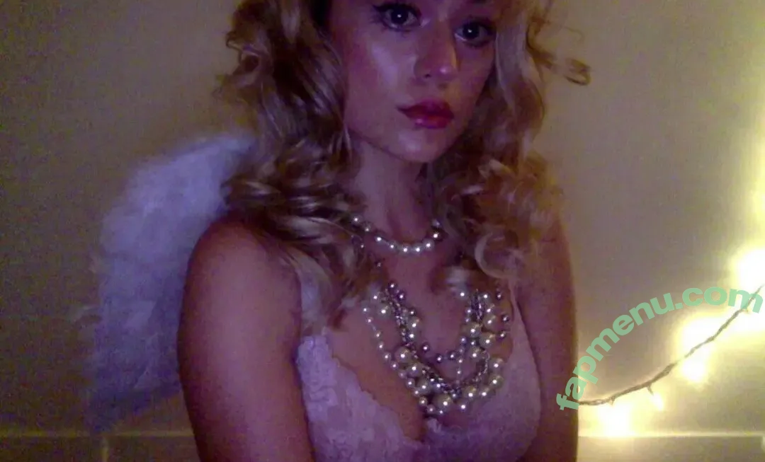 Ella Ballentine nude photo #0060 (ellaballentine)