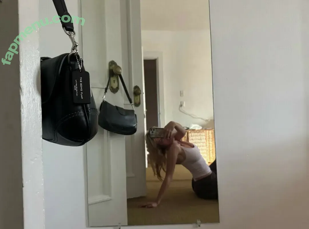 Ella Ballentine nude photo #0071 (ellaballentine)