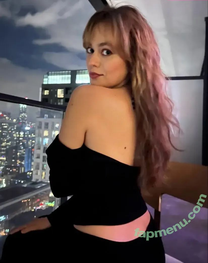 Ella Ballentine nude photo #0078 (ellaballentine)