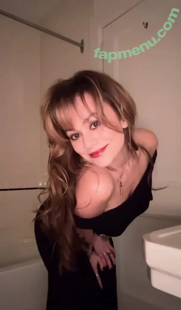 Ella Ballentine nude photo #0082 (ellaballentine)