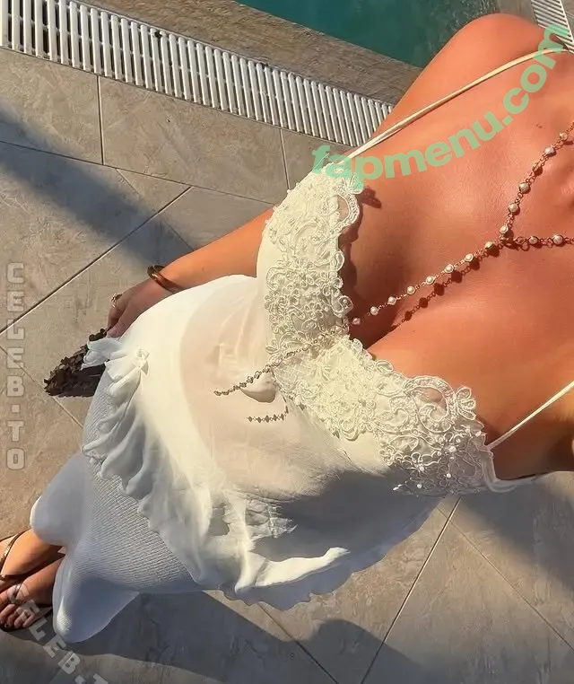 Ella Buffin nude photo #0017 (ella b / ellabuffin)