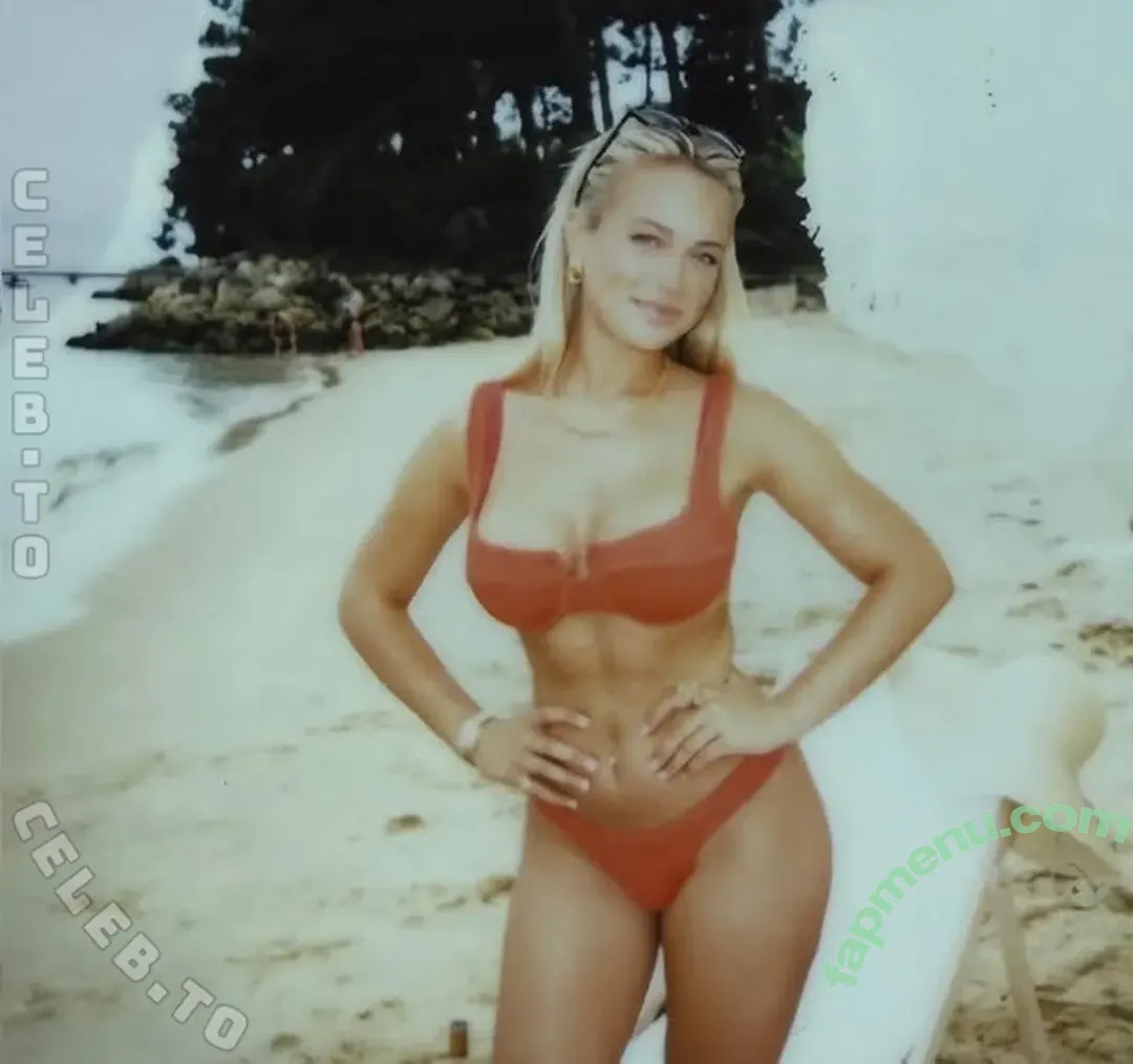 Ella Buffin nude photo #0021 (ella b / ellabuffin)