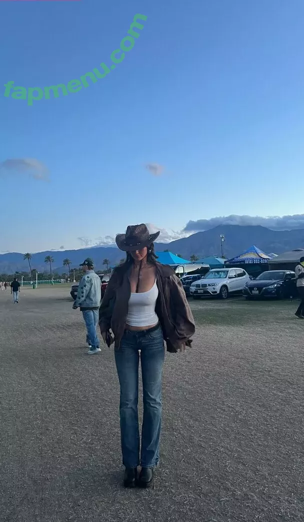 Ella Cervetto nude photo #0529 (ellacervetto)