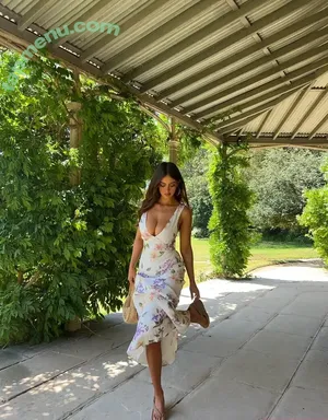 Ella Cervetto / ellacervetto nude photo #1970