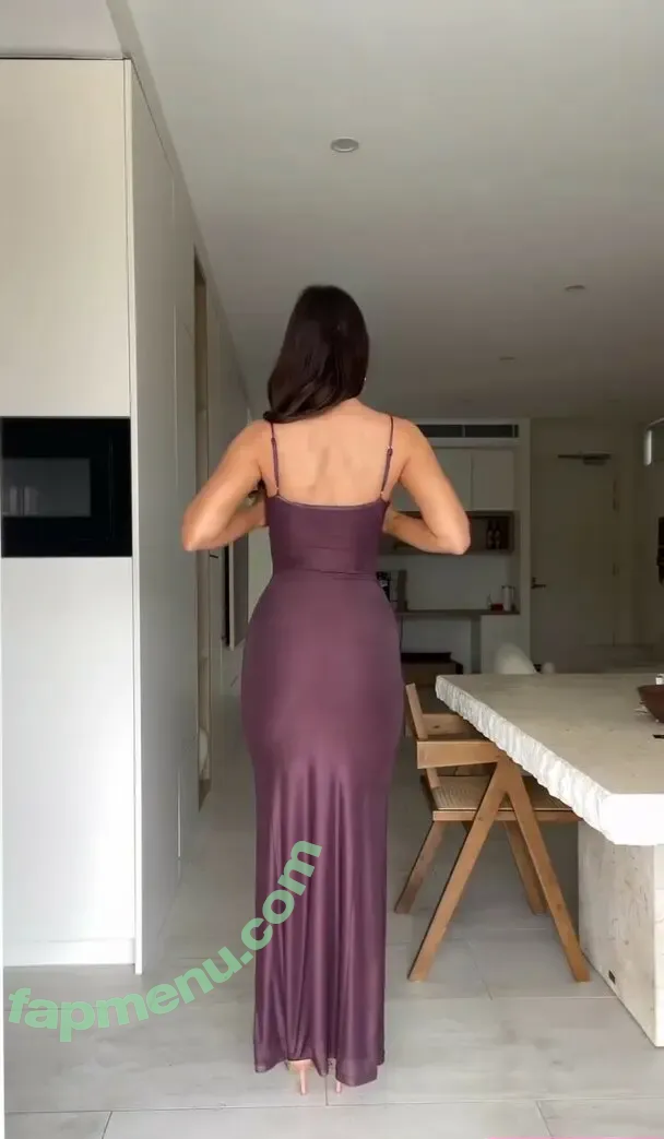 Ella Cervetto nude photo #1955 (ellacervetto)